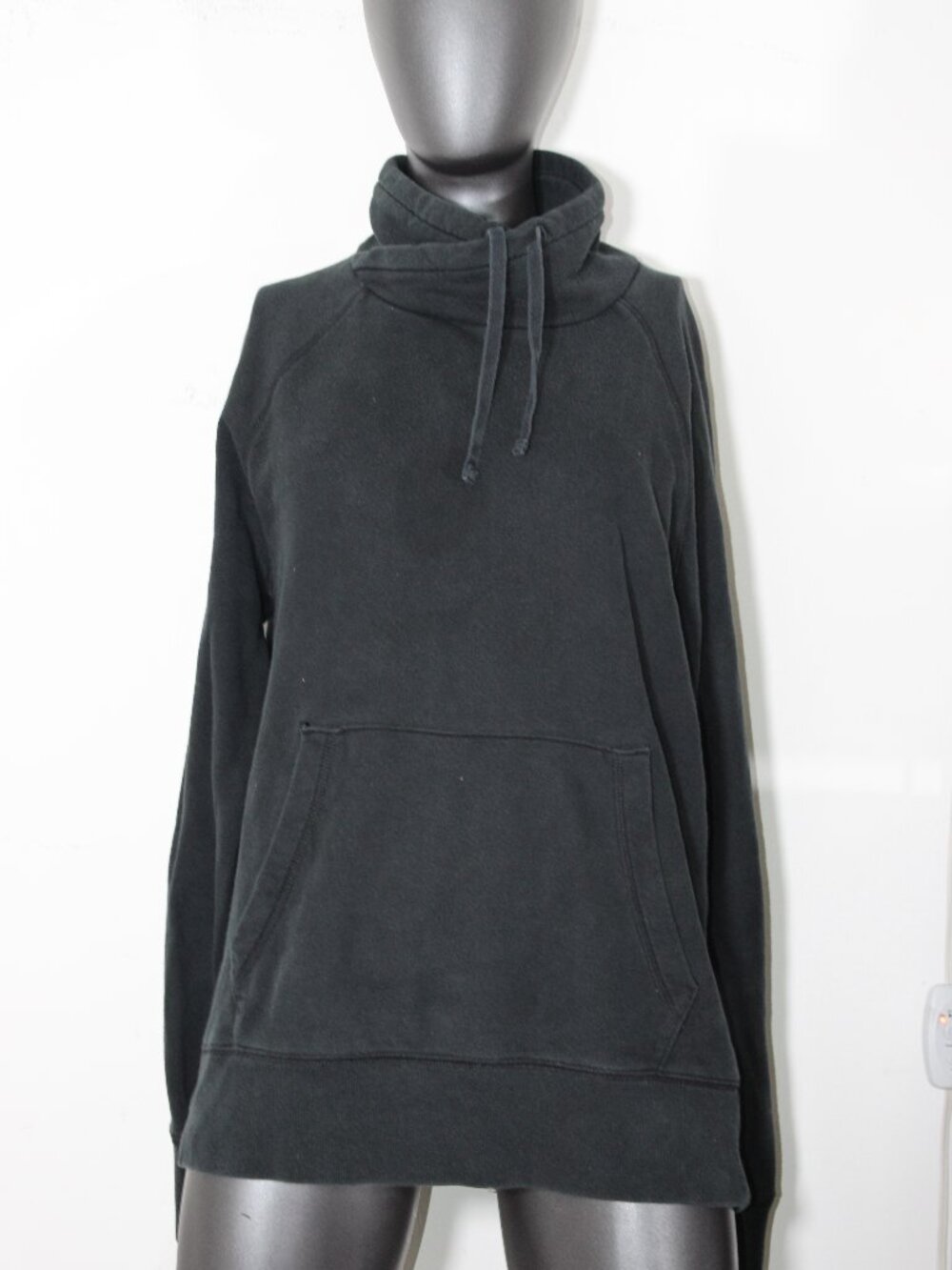 Banana Republic funnel neck pullover sweatshirt